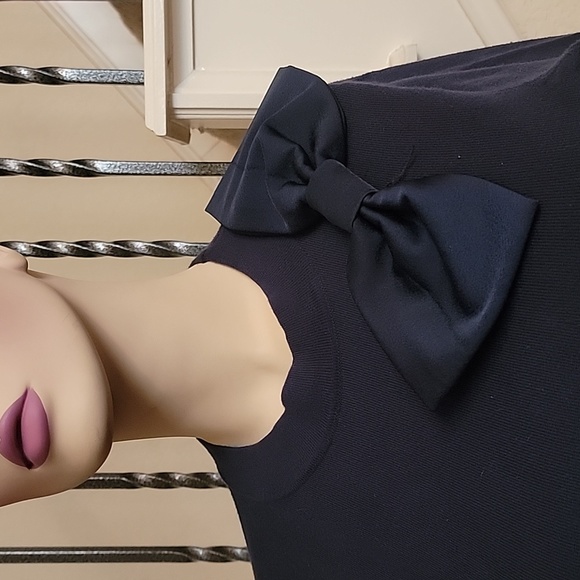 Ann Taylor Bow Sweater - Picture 2 of 6